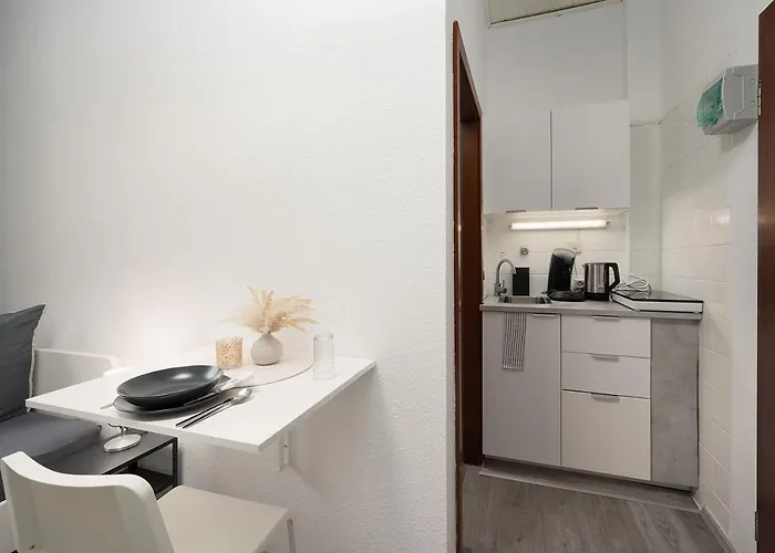 Work & In Апартаменты