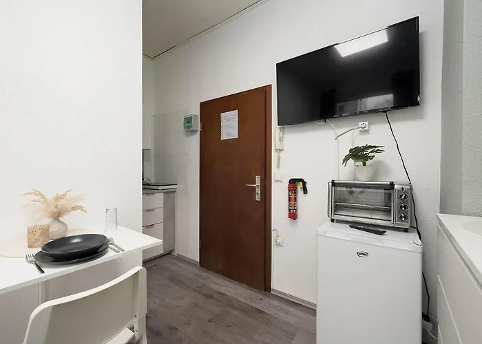 Work & In Апартаменты *